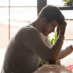 Алкогольная депрессия: как распознать и выйти из замкнутого круга