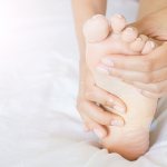 почему болят пальцы на ногах